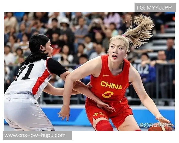 李梦集训后身材大变样妆容清新心态积极焕发新生魅力